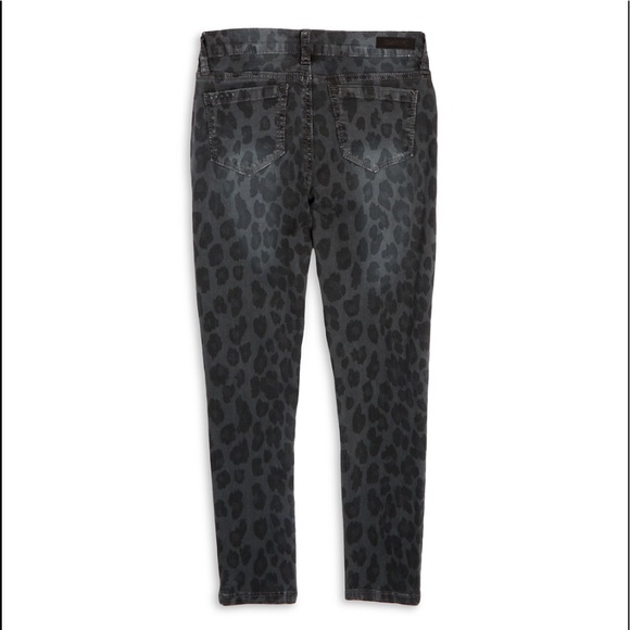NWT Blank NYC Girl’s Distressed Leopard Spot Skinny Jeans Sizes 8 - Picture 2 of 3